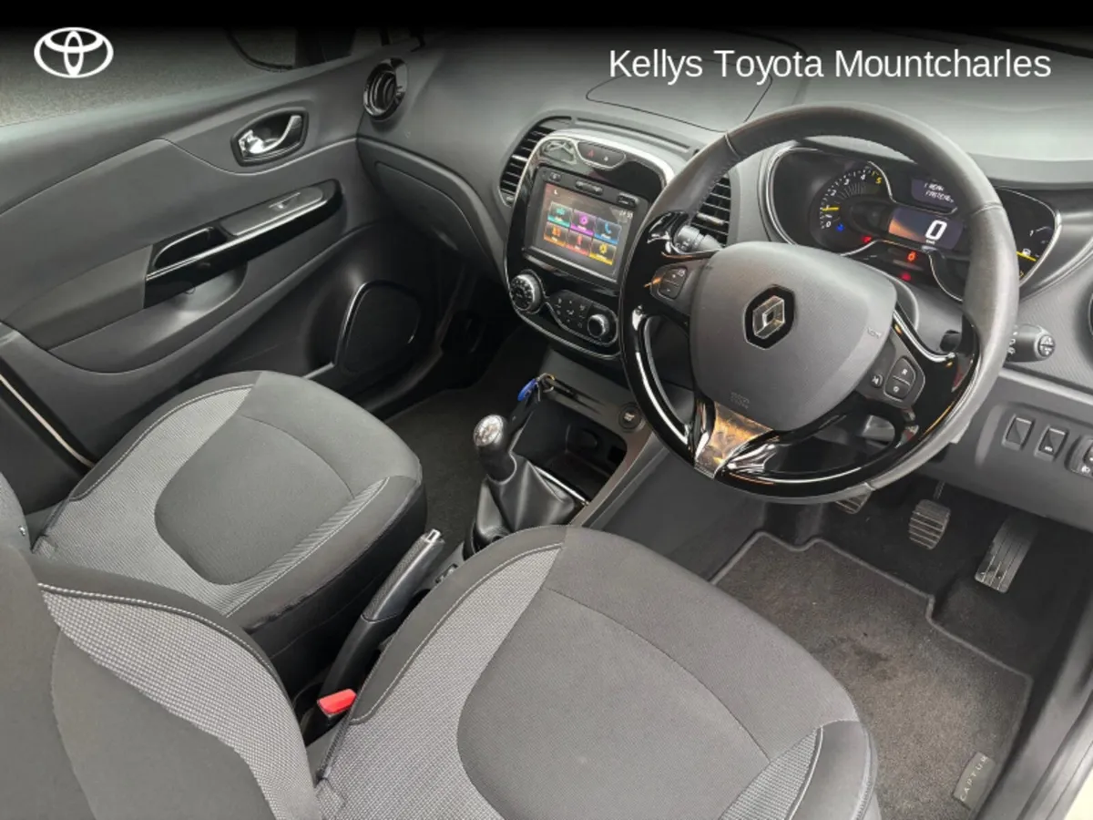 Renault Captur INTENSE 1.5 DCI 90 EU6M 4DR - Image 2