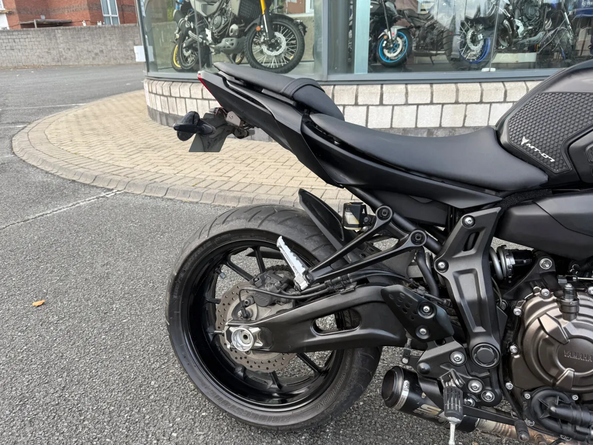 2019 Yamaha MT 07 - Image 4