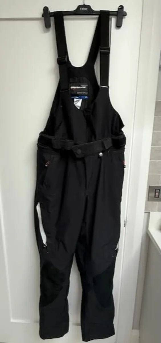 BMW Streetguard 3 Jacket and Trousers - Image 3