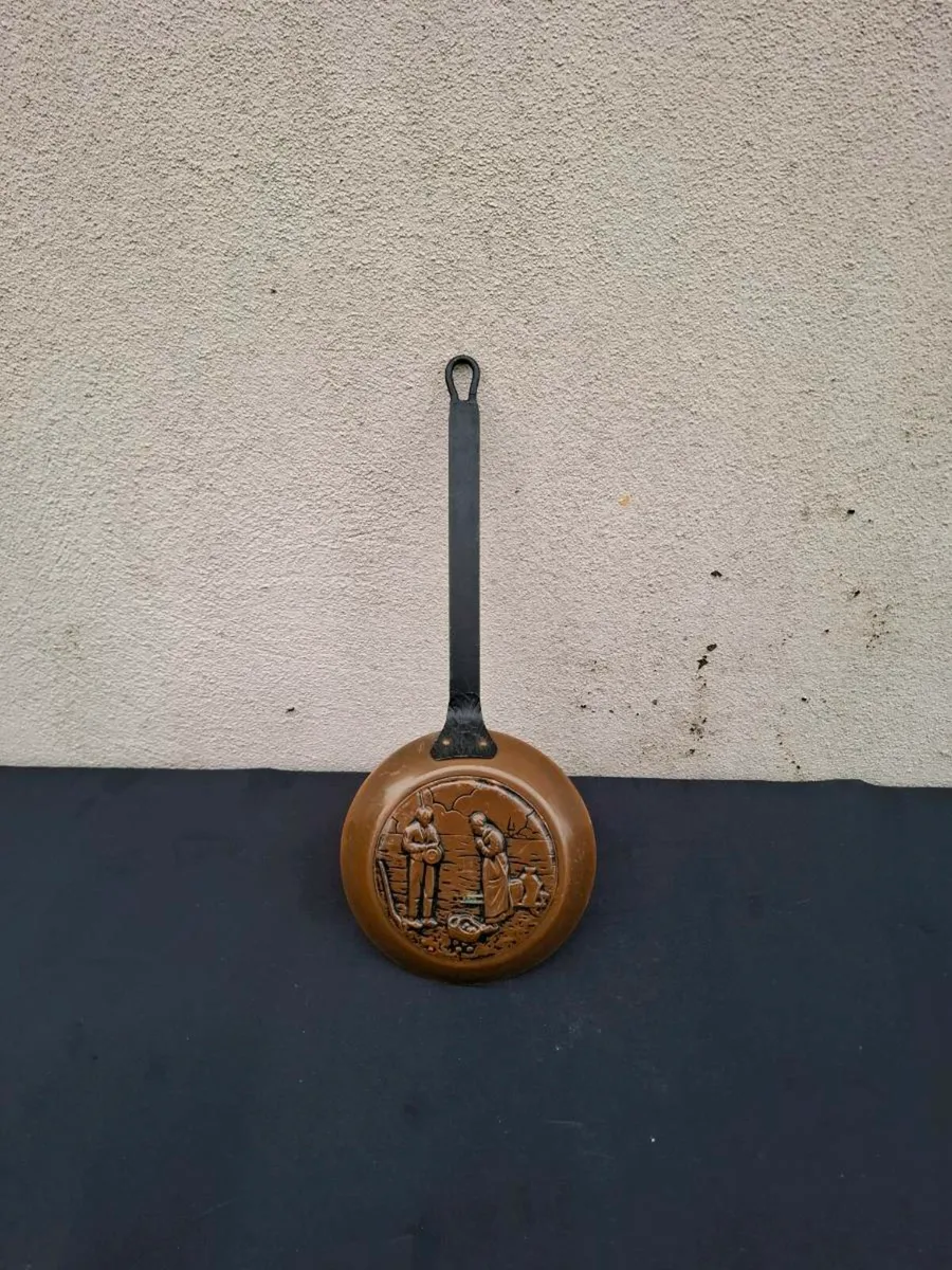 Decorative copper pan postage possible - Image 1