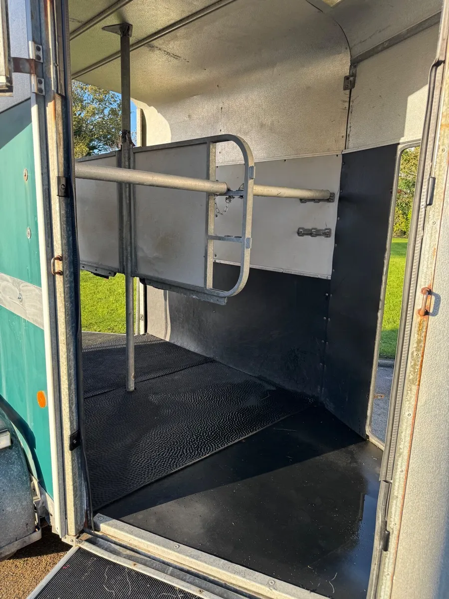 Ifor Williams Horse box  HB 505R - Image 2