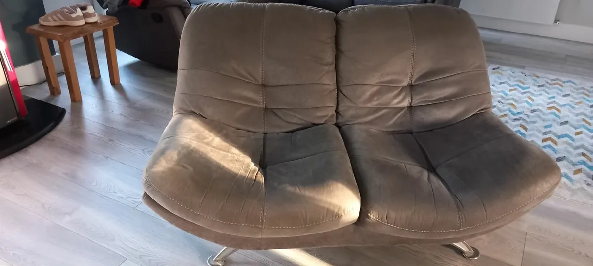 Couch and swivel chair - Image 1