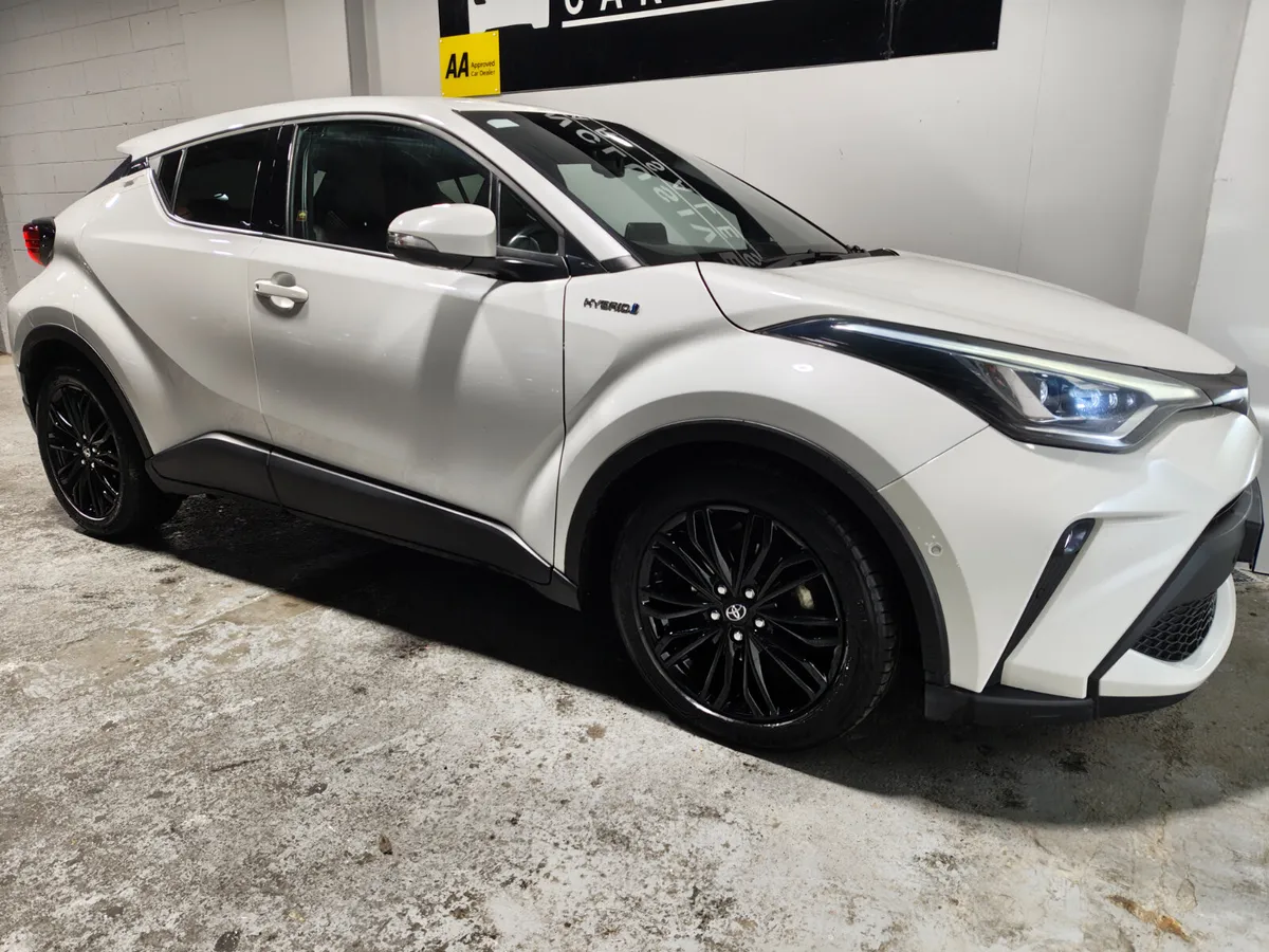 Toyota C-HR 2022 1.8 AUTO HYBRID FULL SOL SPEC - Image 2