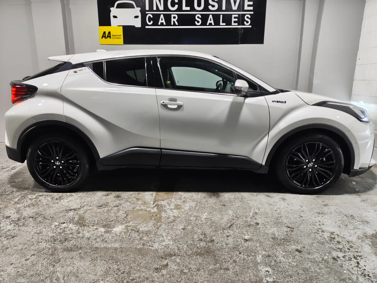 Toyota C-HR 2022 1.8 AUTO HYBRID FULL SOL SPEC - Image 4