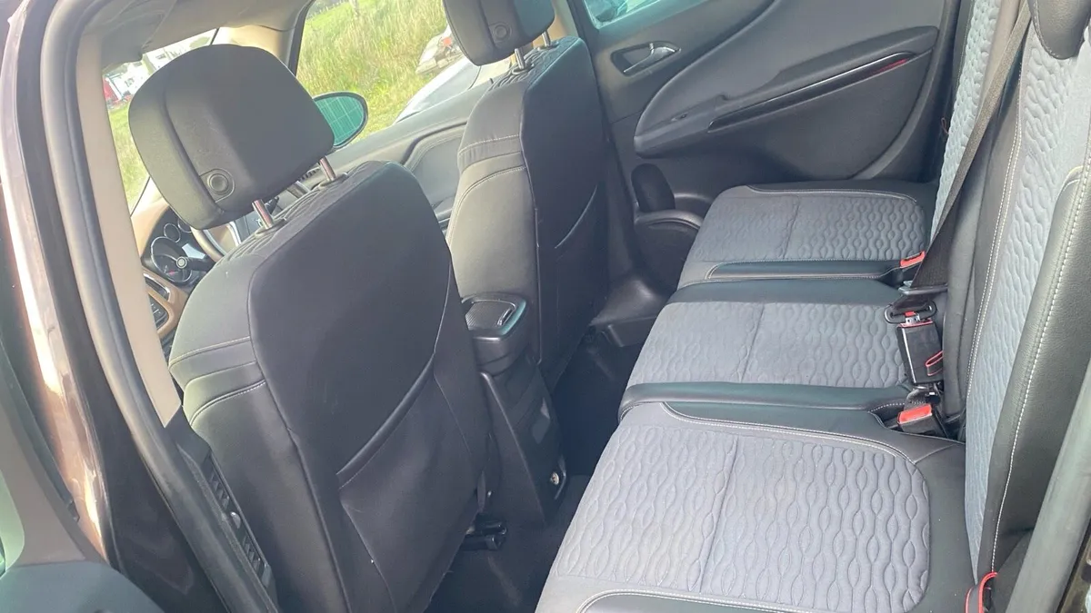 Opel Zafira 2.0 CDTI TOURER - Image 3