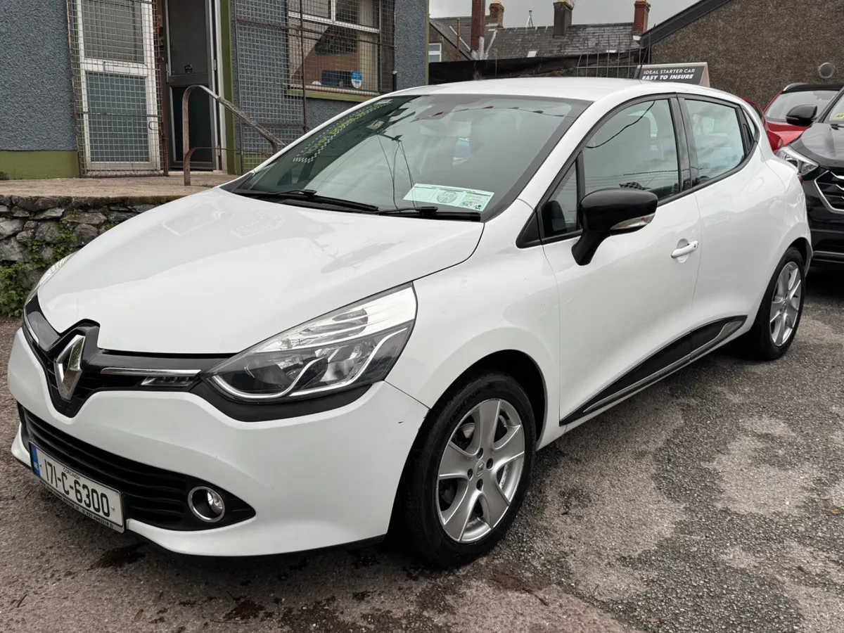 Renault Clio Ideal starter car - Image 3
