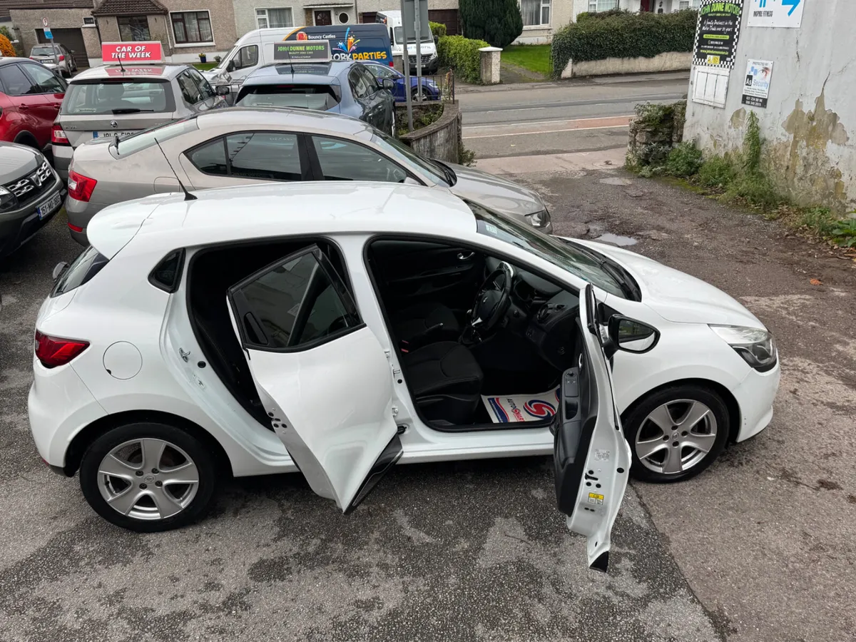 Renault Clio Ideal starter car - Image 2