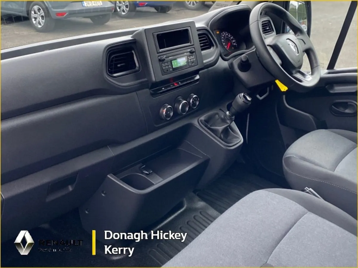 Renault Master Master FWD Lm35 Blue DCI 135 Busin - Image 2