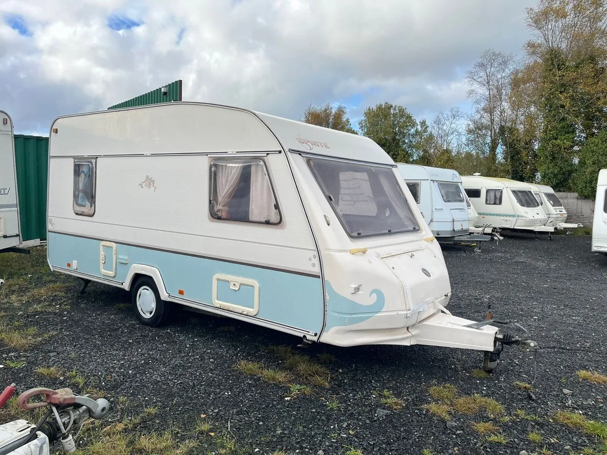 Sprite 5 berth caravan - Image 1