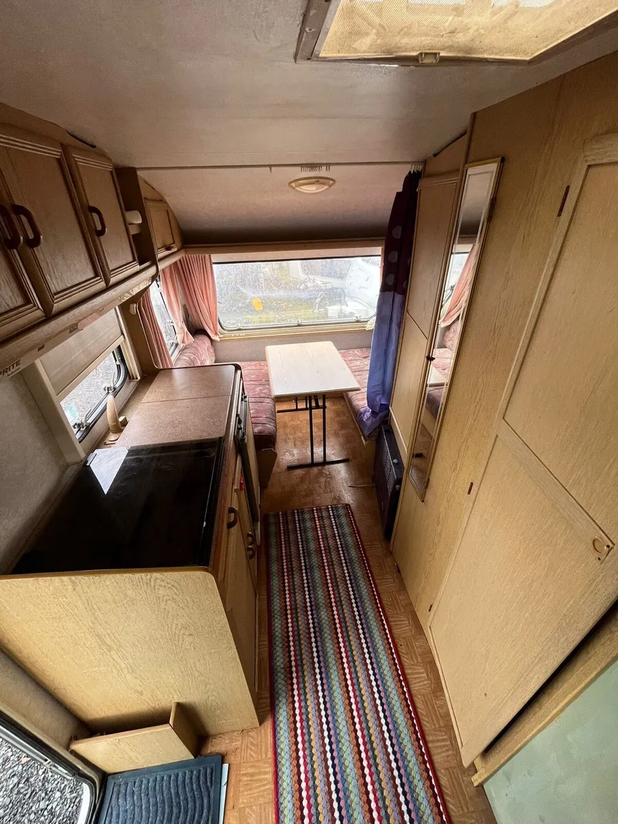 Sprite 5 berth caravan - Image 4