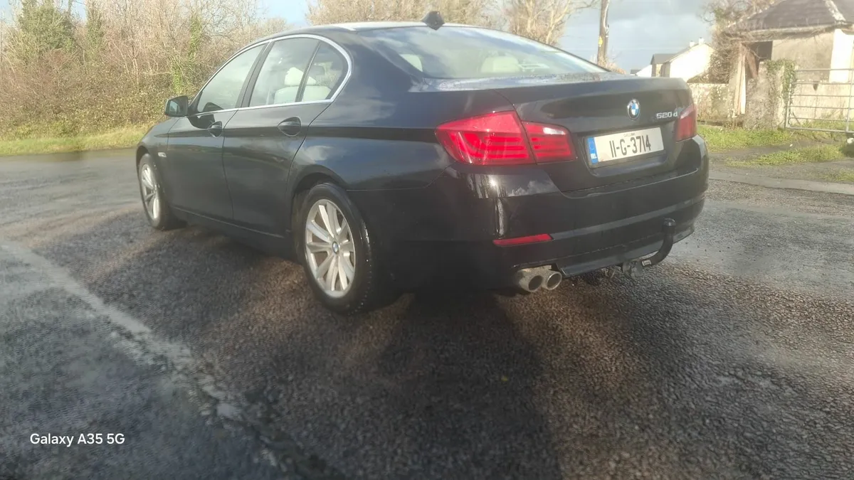 BMW 5-Series 2011 - Image 1