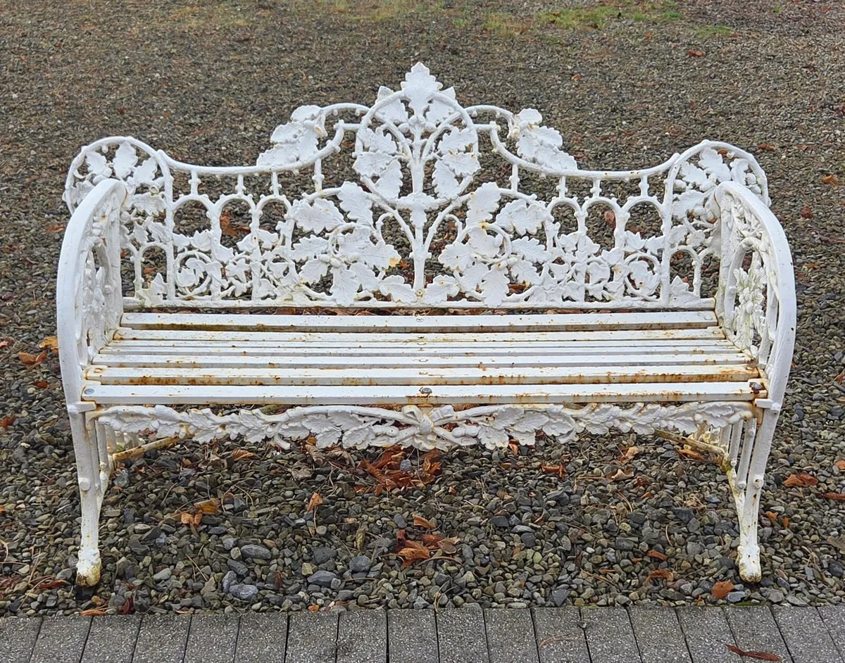 Garden bench solid cast iron very very heavy - Image 3