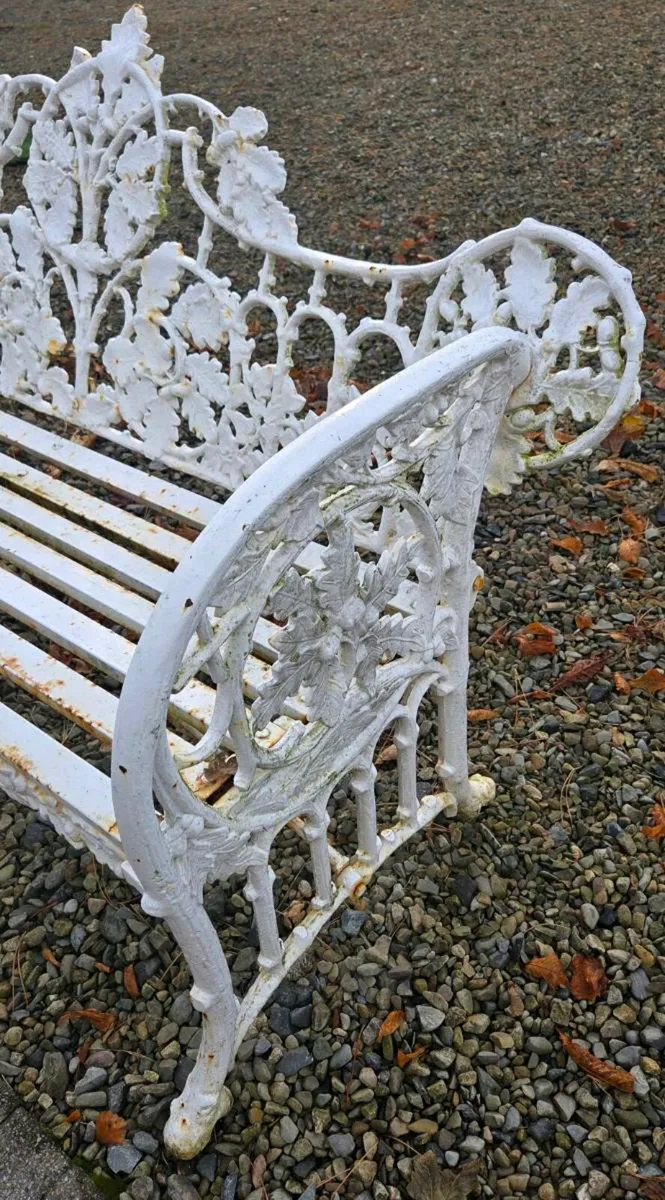 Garden bench solid cast iron very very heavy - Image 4