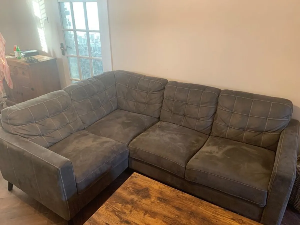 L shape sofa - Image 1