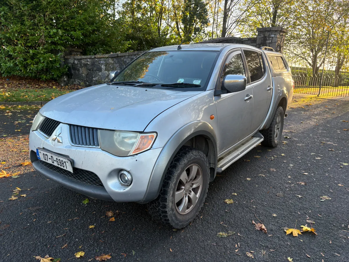 Mitsubishi L200 Crew cab 5 seats 333e tax !!!! - Image 3