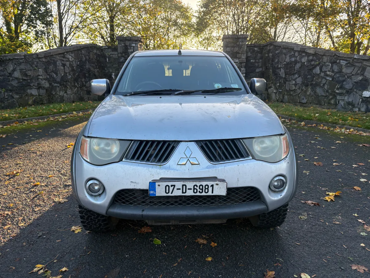 Mitsubishi L200 Crew cab 5 seats 333e tax !!!! - Image 2