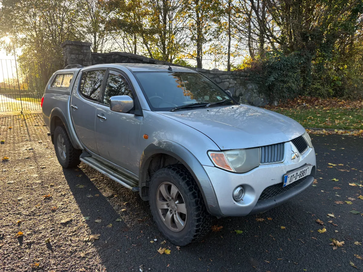Mitsubishi L200 Crew cab 5 seats 333e tax !!!! - Image 1