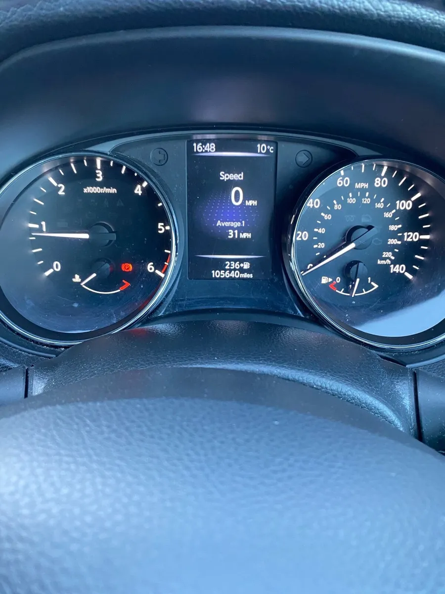 Nissan Qashqai 2015 - Image 4