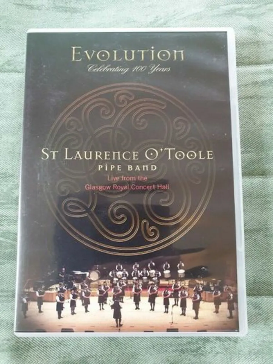 St Laurence O'Toole Pipe Band DVD 2010 2011 - Image 1