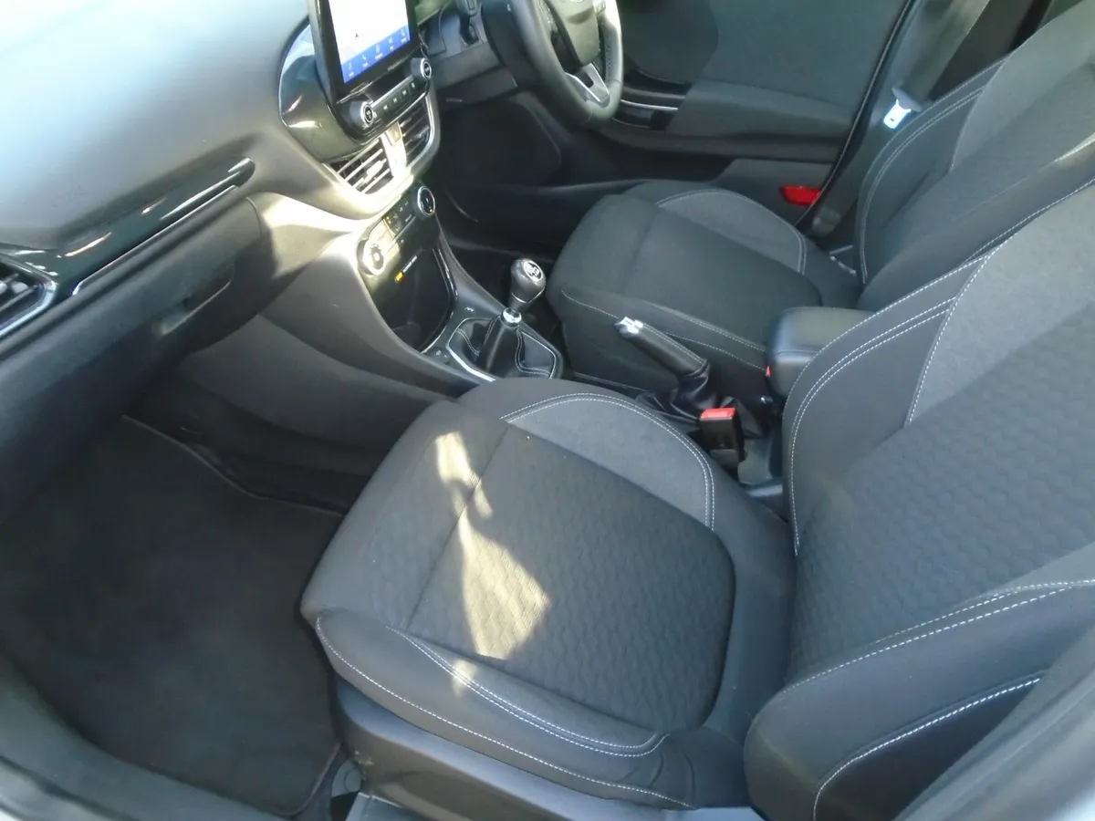 2023 Ford Puma 1.0 ECOBOOST TITANIUM - Image 4