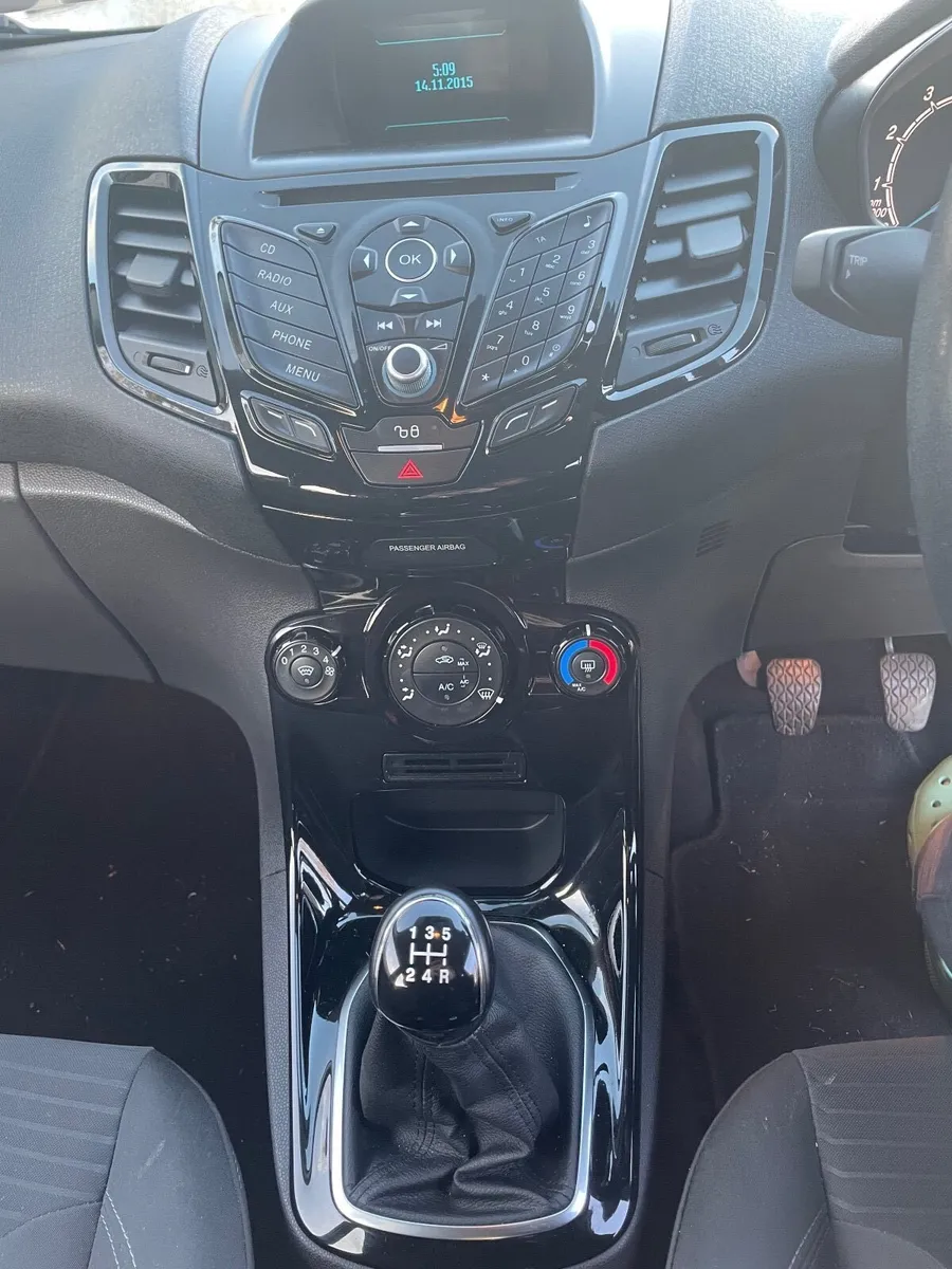 Ford Fiesta 2015 - Image 3
