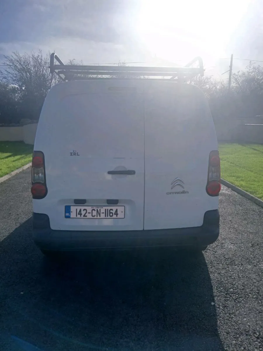 Citroën berlingo 2014 doe and taxed until Mar 2026 - Image 4