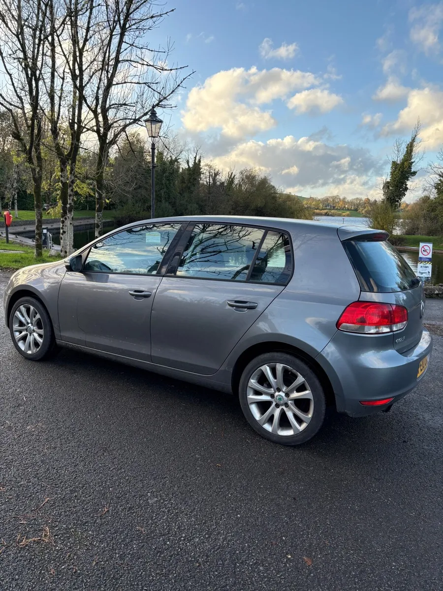Volkswagen Golf 2010 - Image 3