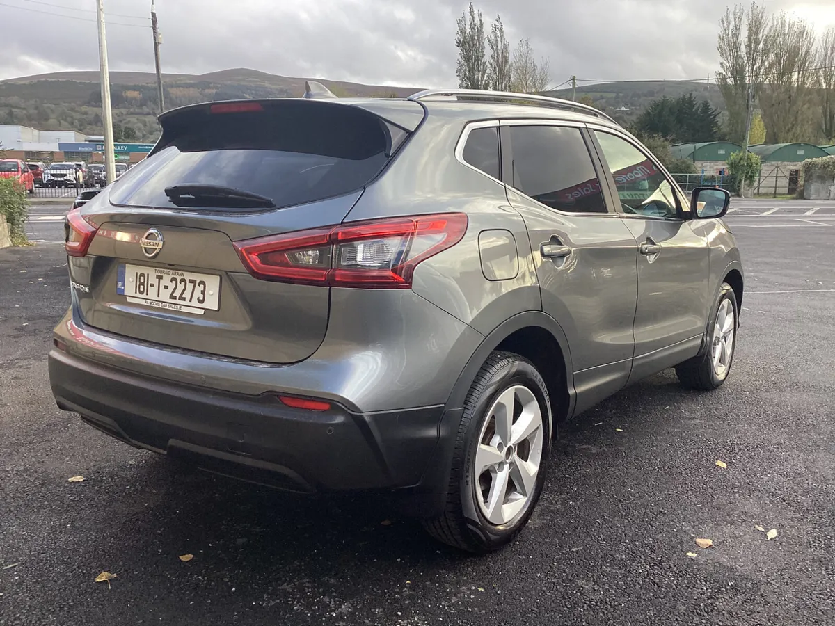 Nissan Qashqai ** ONLY 103KMS * F.S.H - Image 4