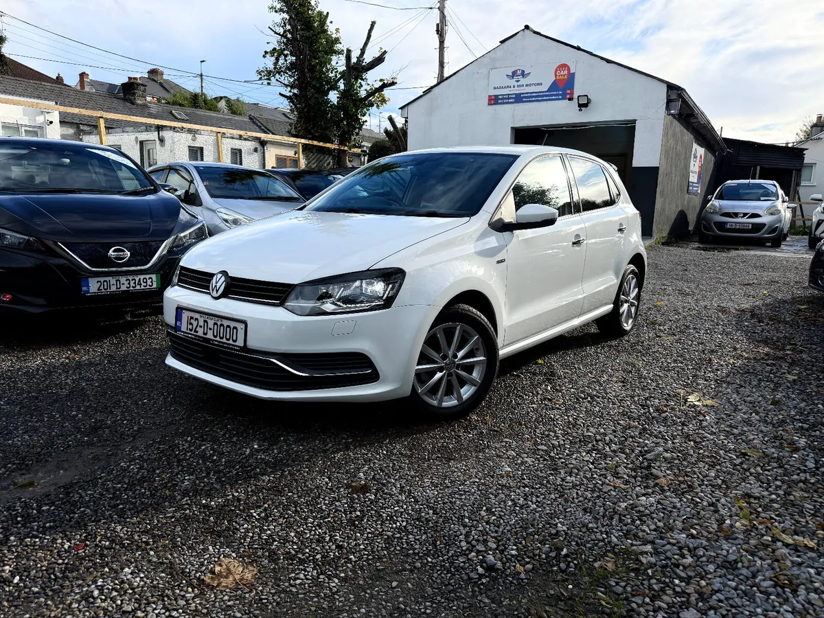 2015 Volkswagen Polo Lounge  (Low mileage ) - Image 4