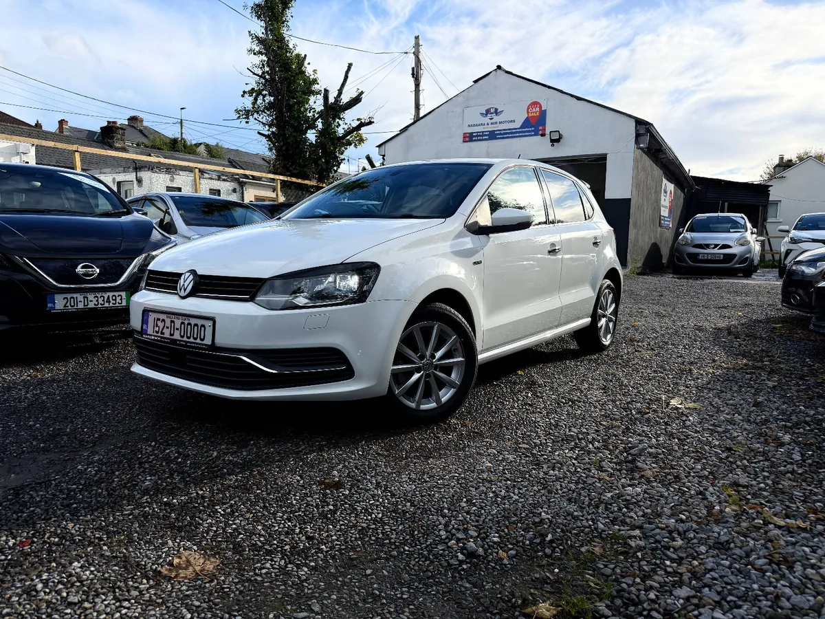 2015 Volkswagen Polo Lounge  (Low mileage ) - Image 3