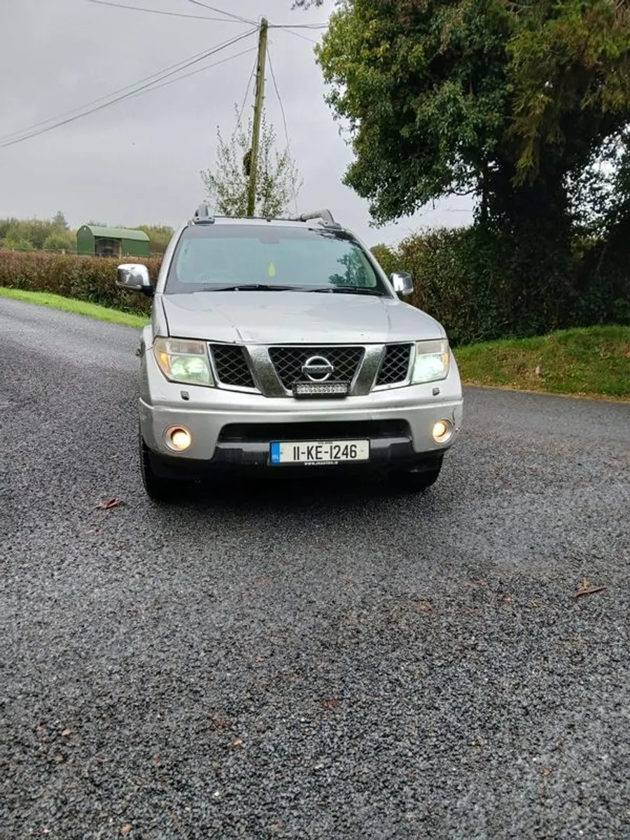 2011 Nissan Navara - Image 2