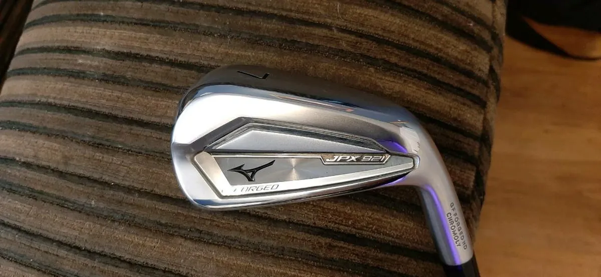 Mizuno 921 Forged Irons (Like New) 4 to PW - Image 2