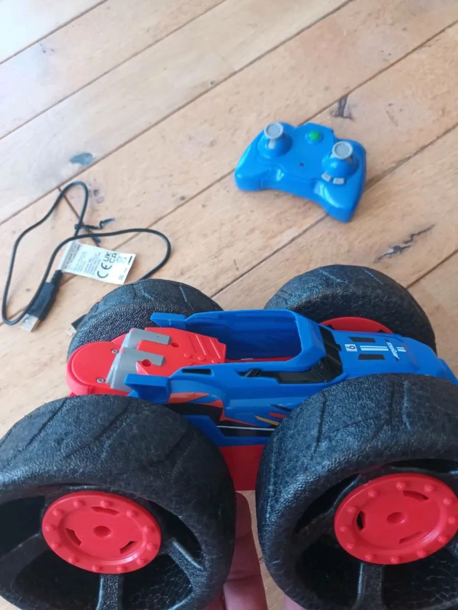 Jump fury remote control car - Image 1