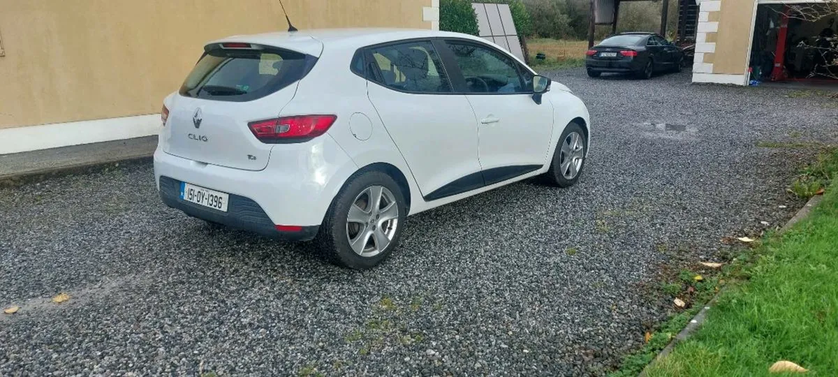 Renault Clio Petrol - Image 3