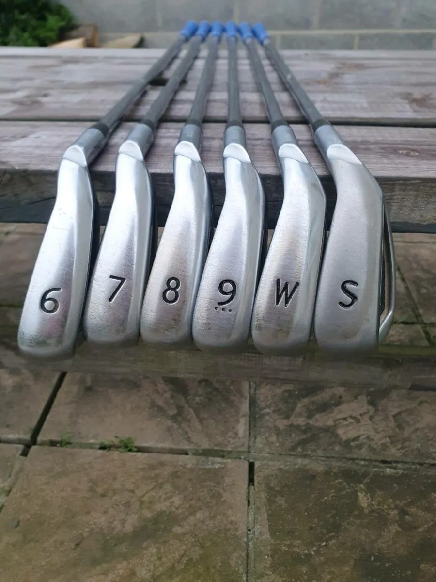 Ping g400 irons - Image 2