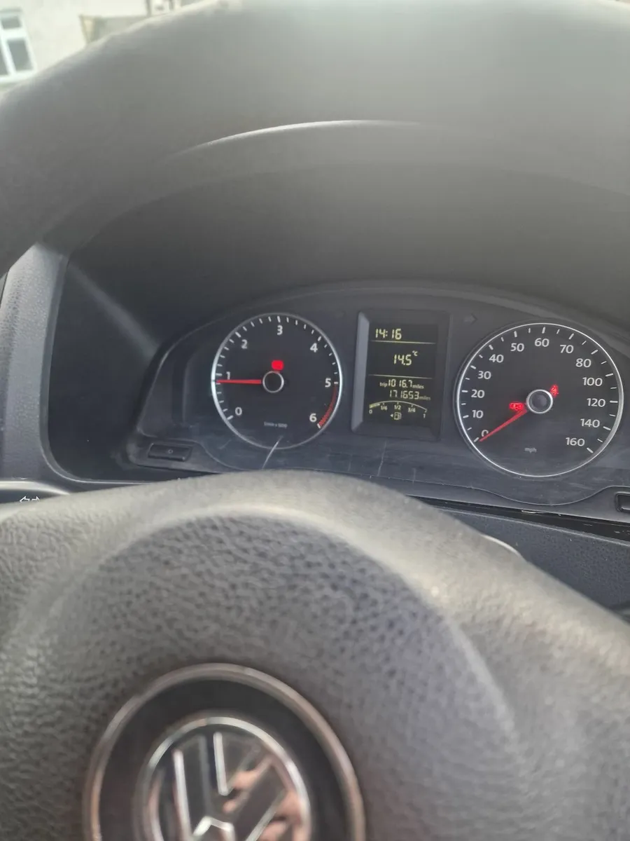 Volkswagen Transporter 2012 - Image 2