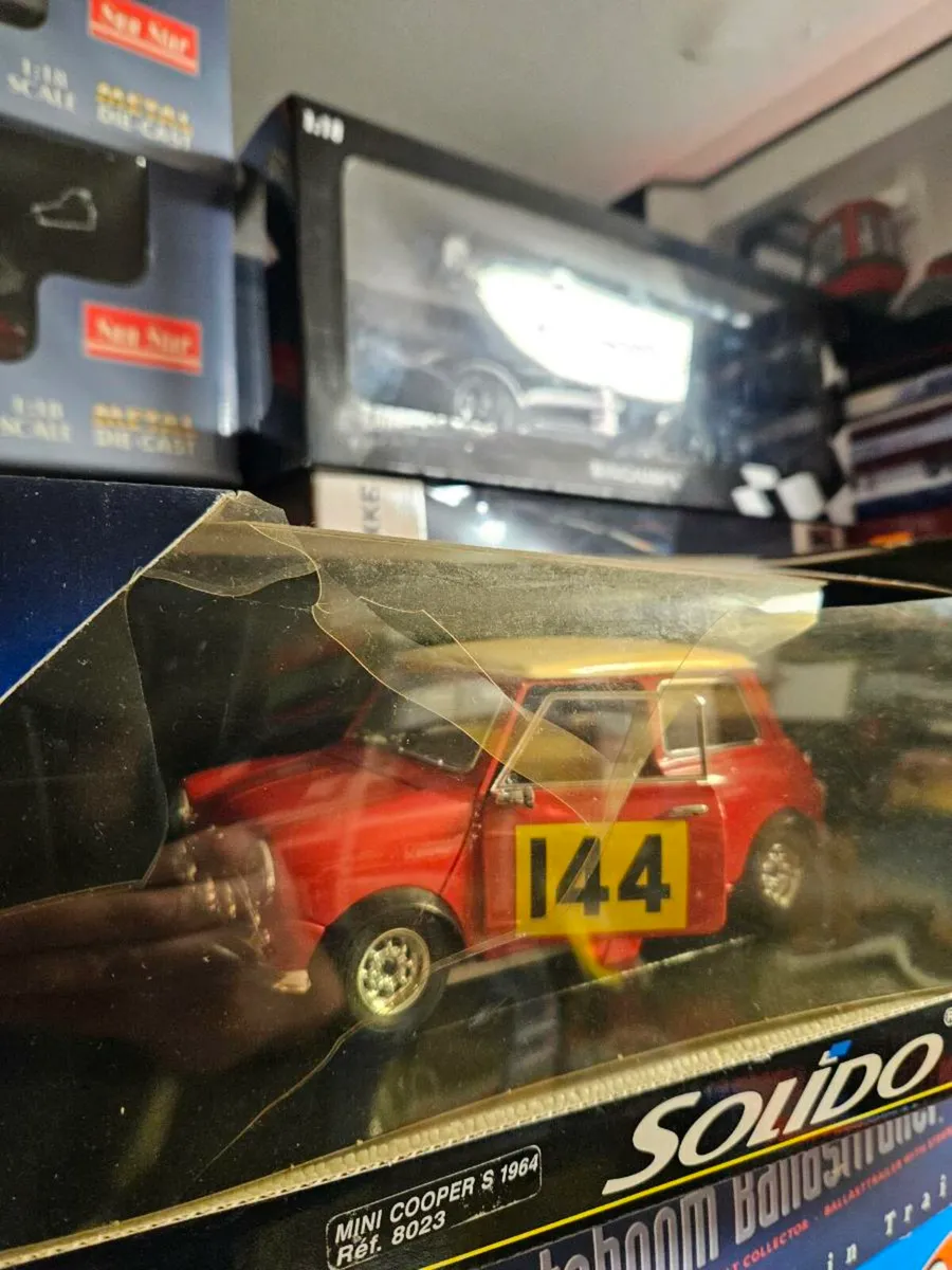 Corgi Solido Mini Cooper 1.18 - Image 4