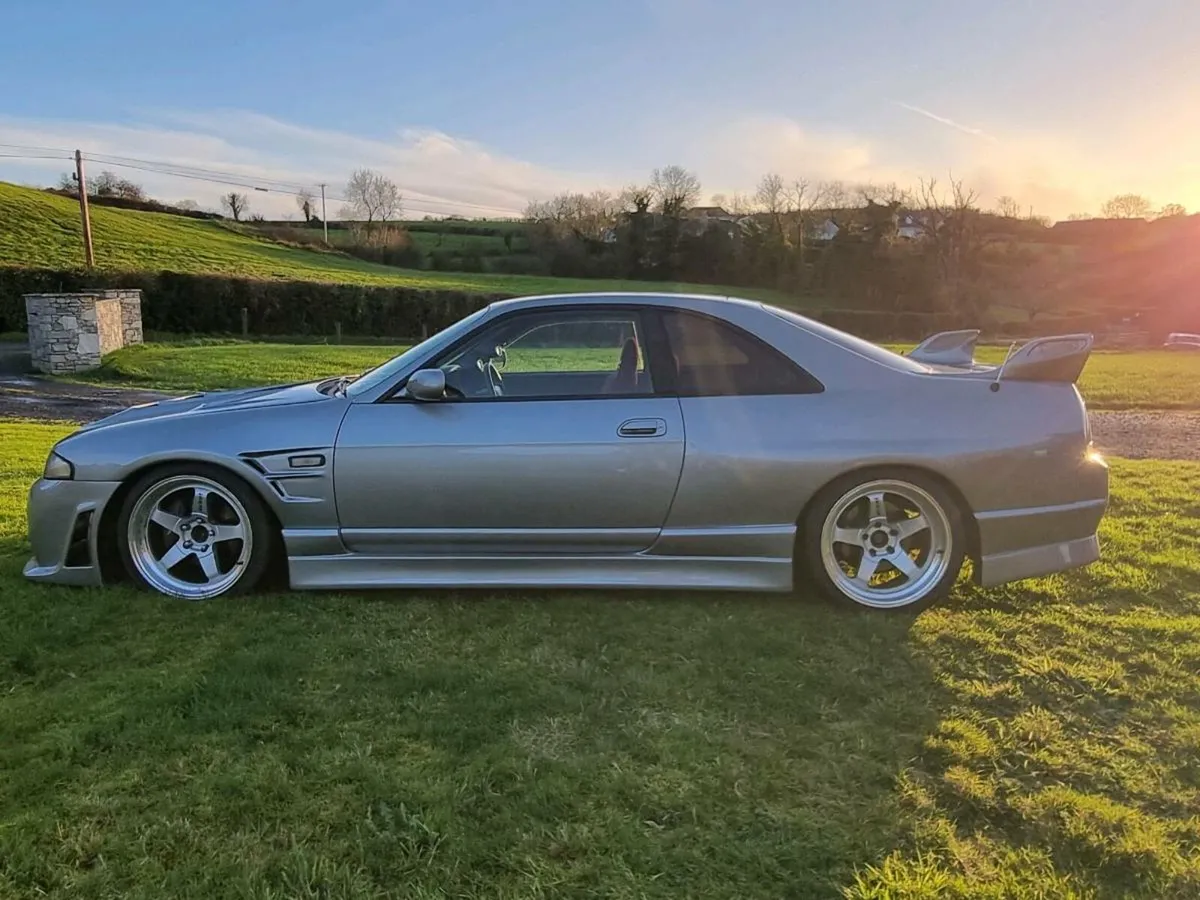 Nissan Skyline R33 GTST - Image 4