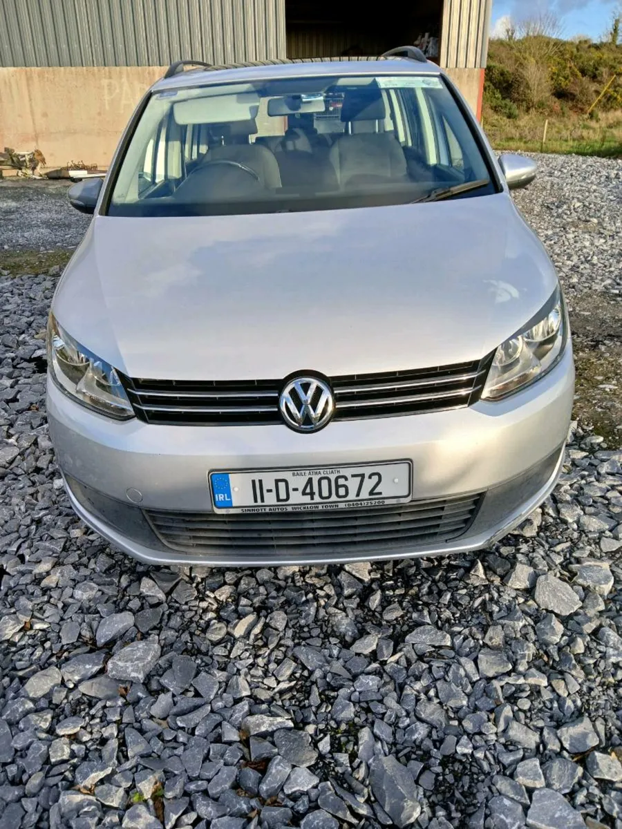 VW Touran 2011 - Image 1