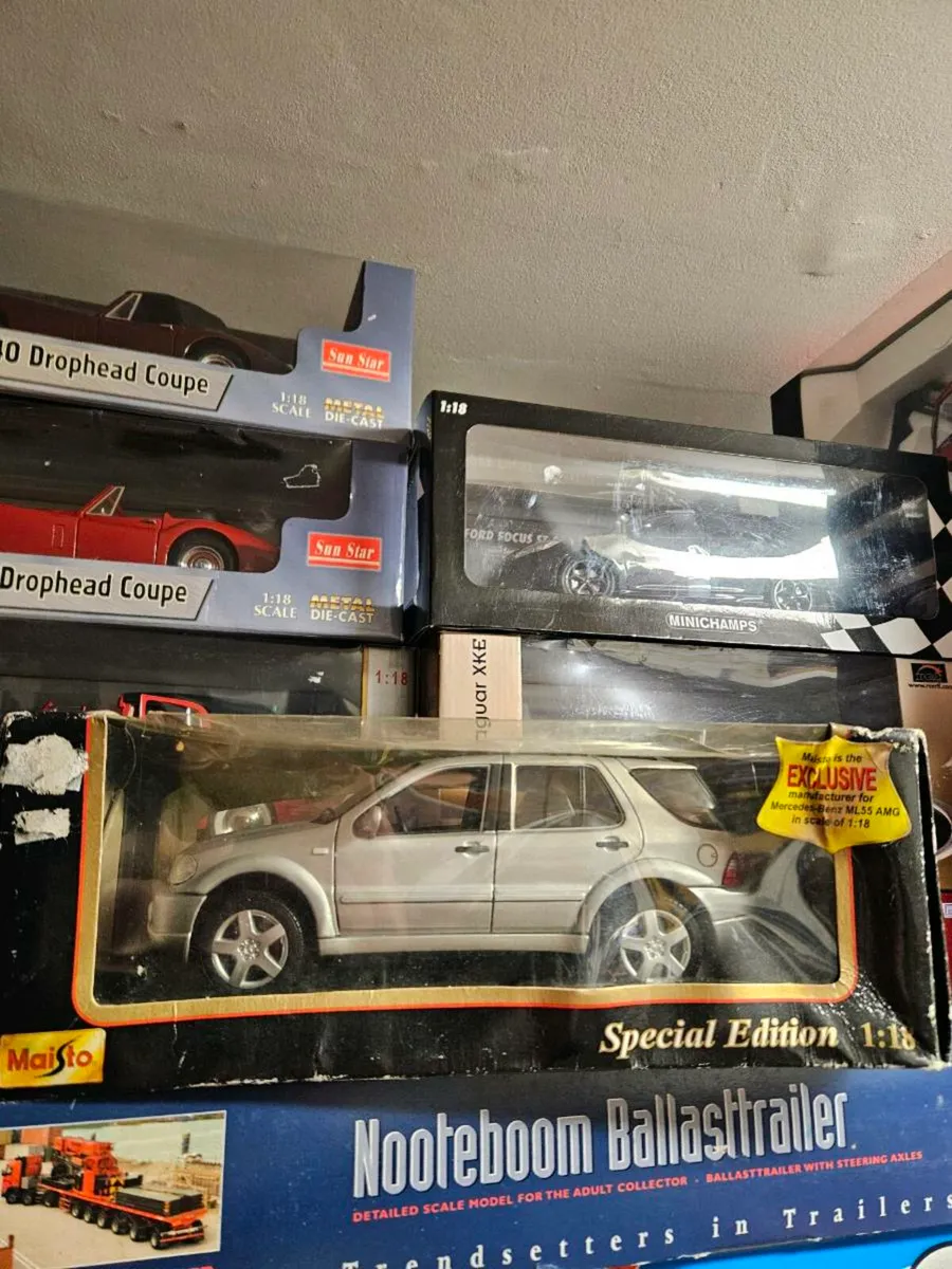 Corgi Maisto Mercedes 1.18 4x4 - Image 1