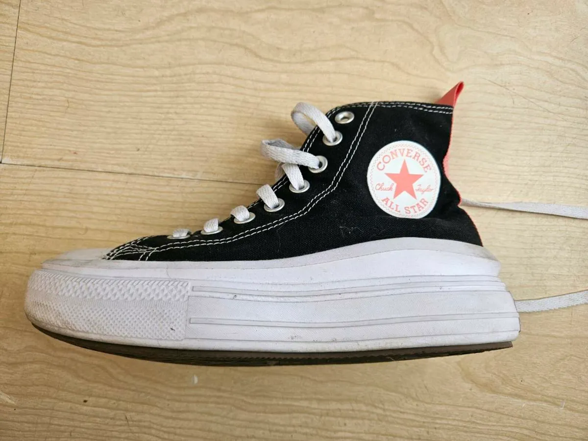 Converse All Star Chuck Taylor, almost new - Image 1