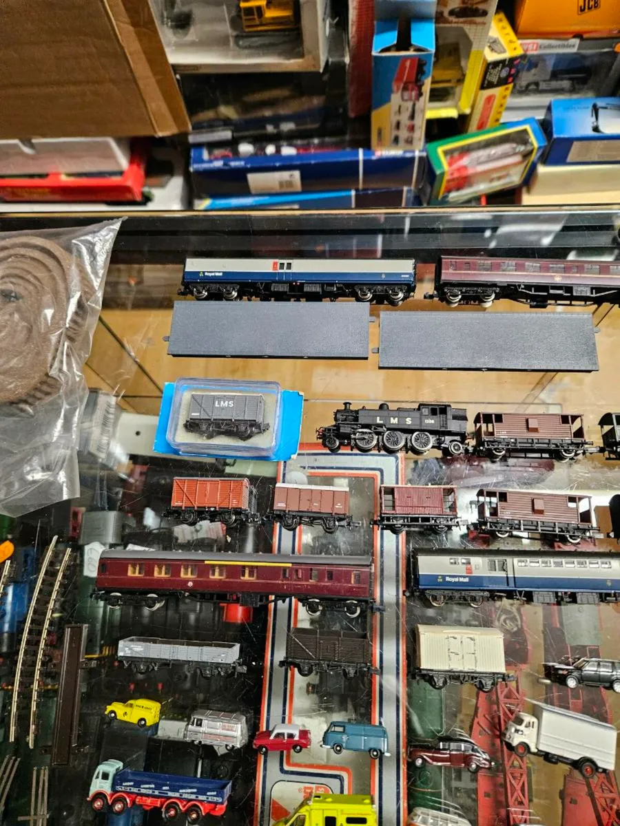 Hornby Lima N Gauge lot - Image 3