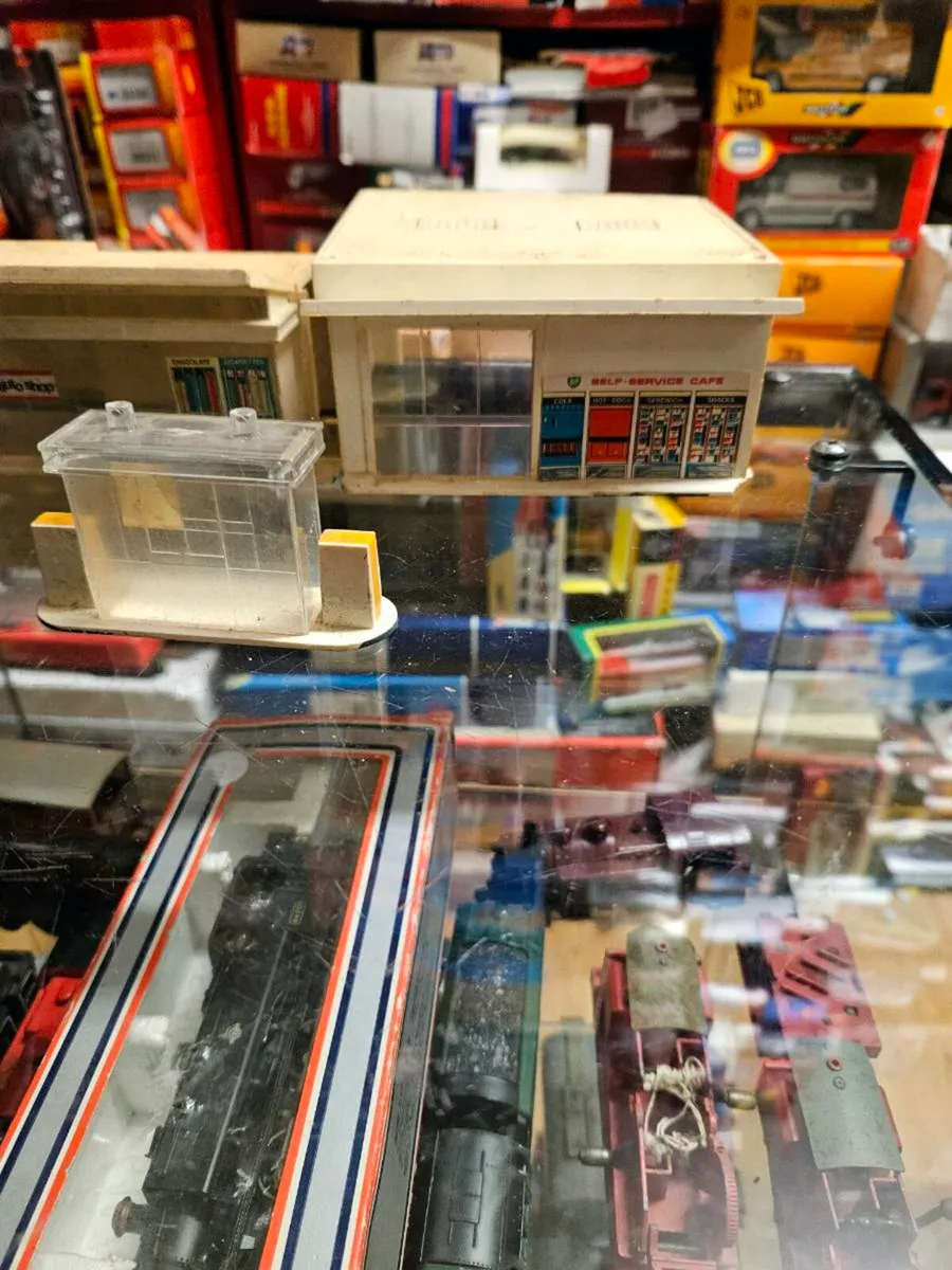 Matchbox Lesney Garage - Image 2