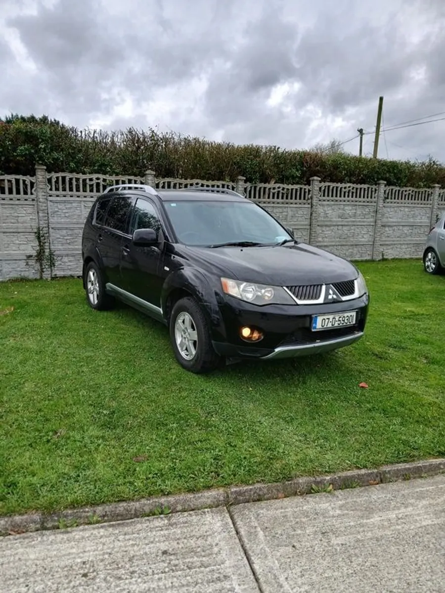 2007 Mitsubishi Outlander 7 Seater Needs Work - Image 1
