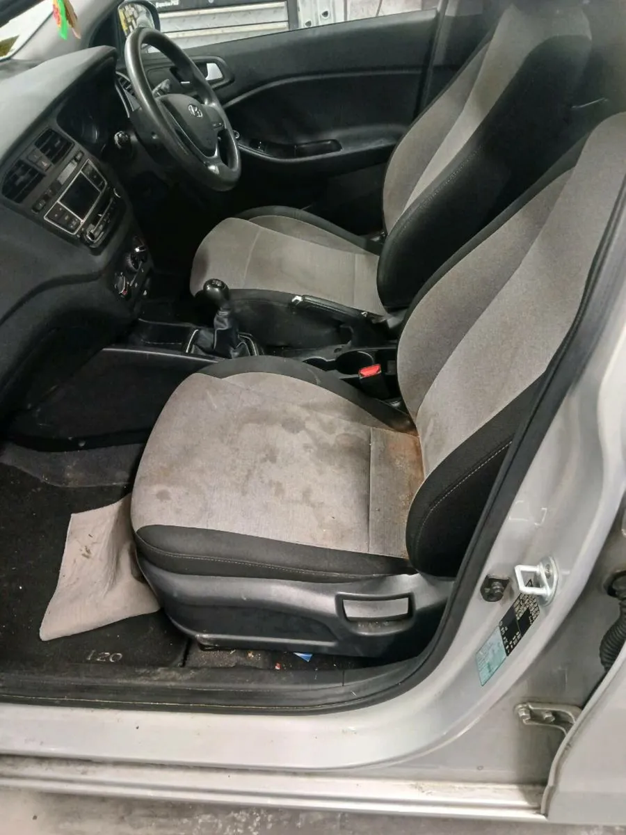 Hyundai i20 - Image 4