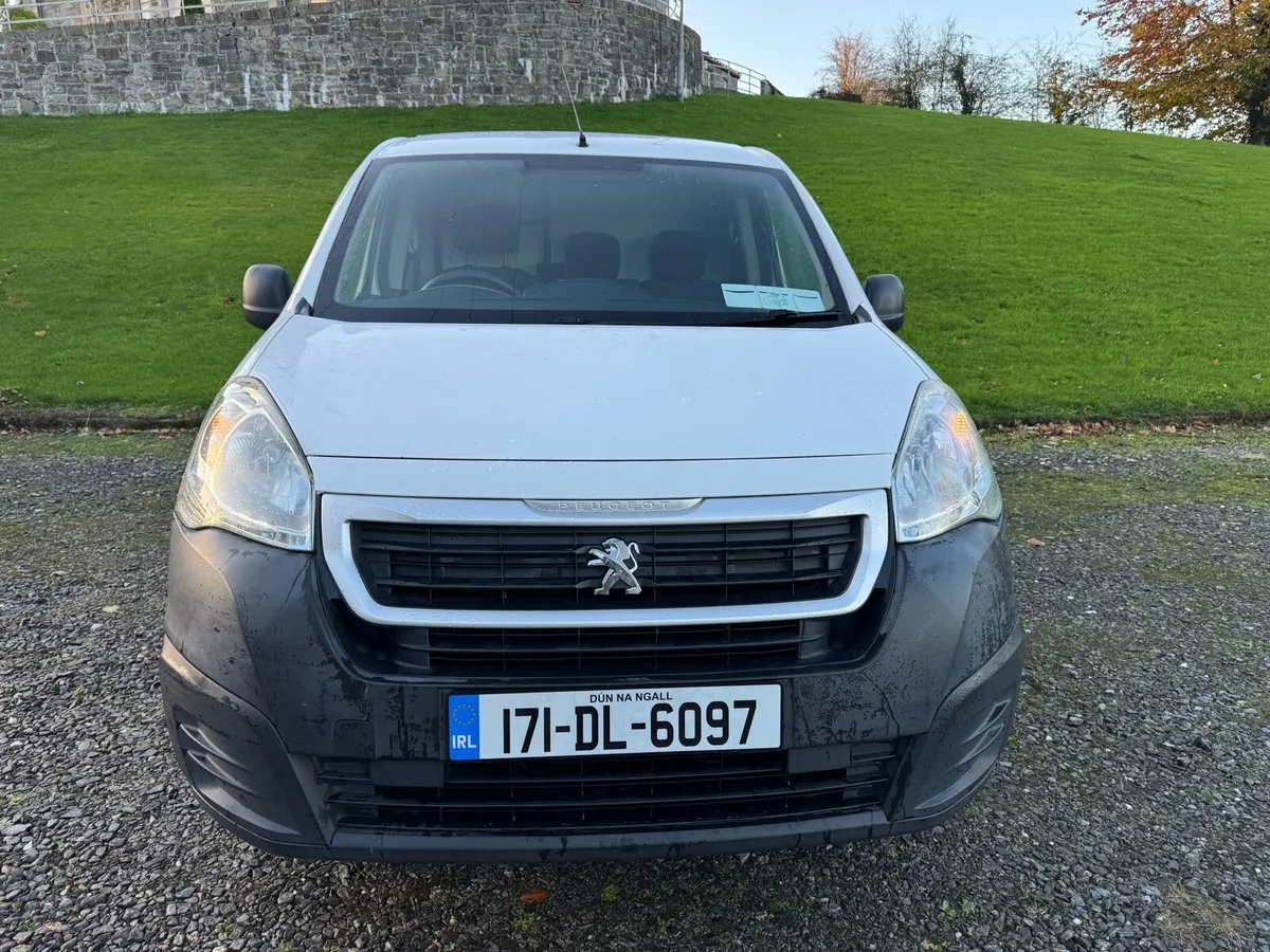 2017 Peugeot partner (€6200) - Image 2