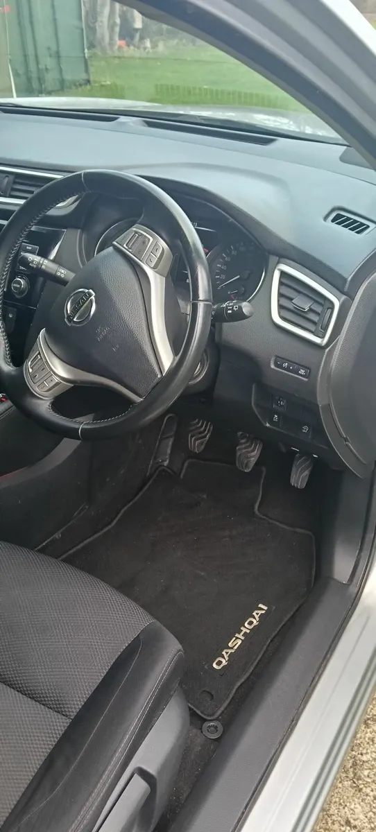 Nissan Qashqai 2017 1.2 DIG-T engine - Image 1