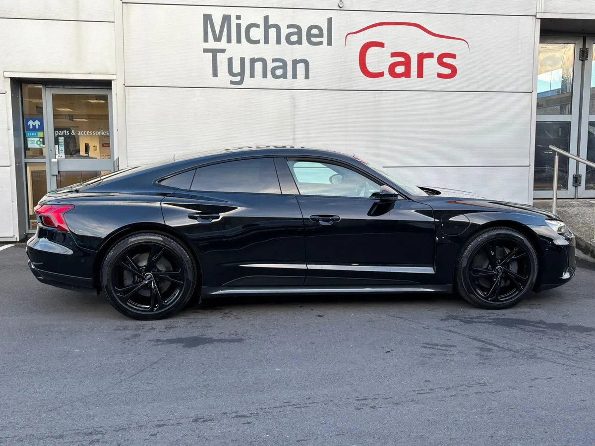 2024 Audi E Tron GT, 20" Alloys, Camera, CarPlay - Image 3