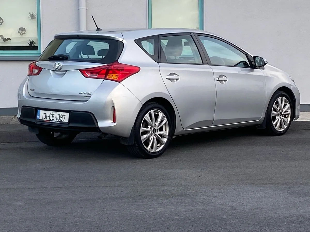 Toyota Auris 1.4d NCT 09-26 - Image 3