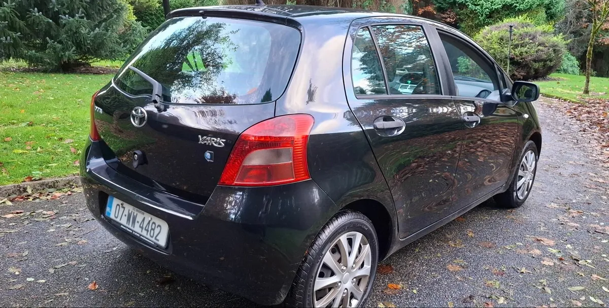 07Toyota Yaris, low kms,  New NCT 8/26 - Image 3